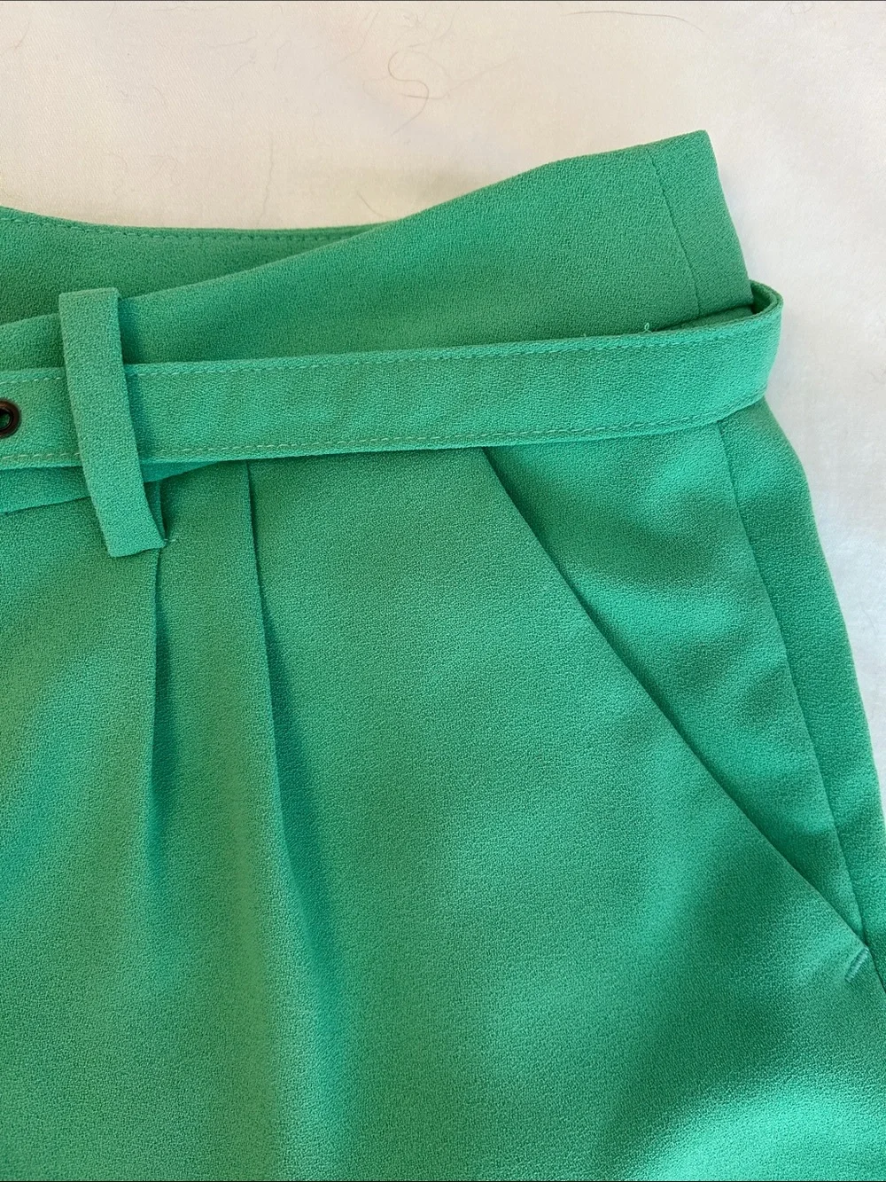 Joie Emerald Mid-Rise Belted Women's Shorts - Picture 2 of 8